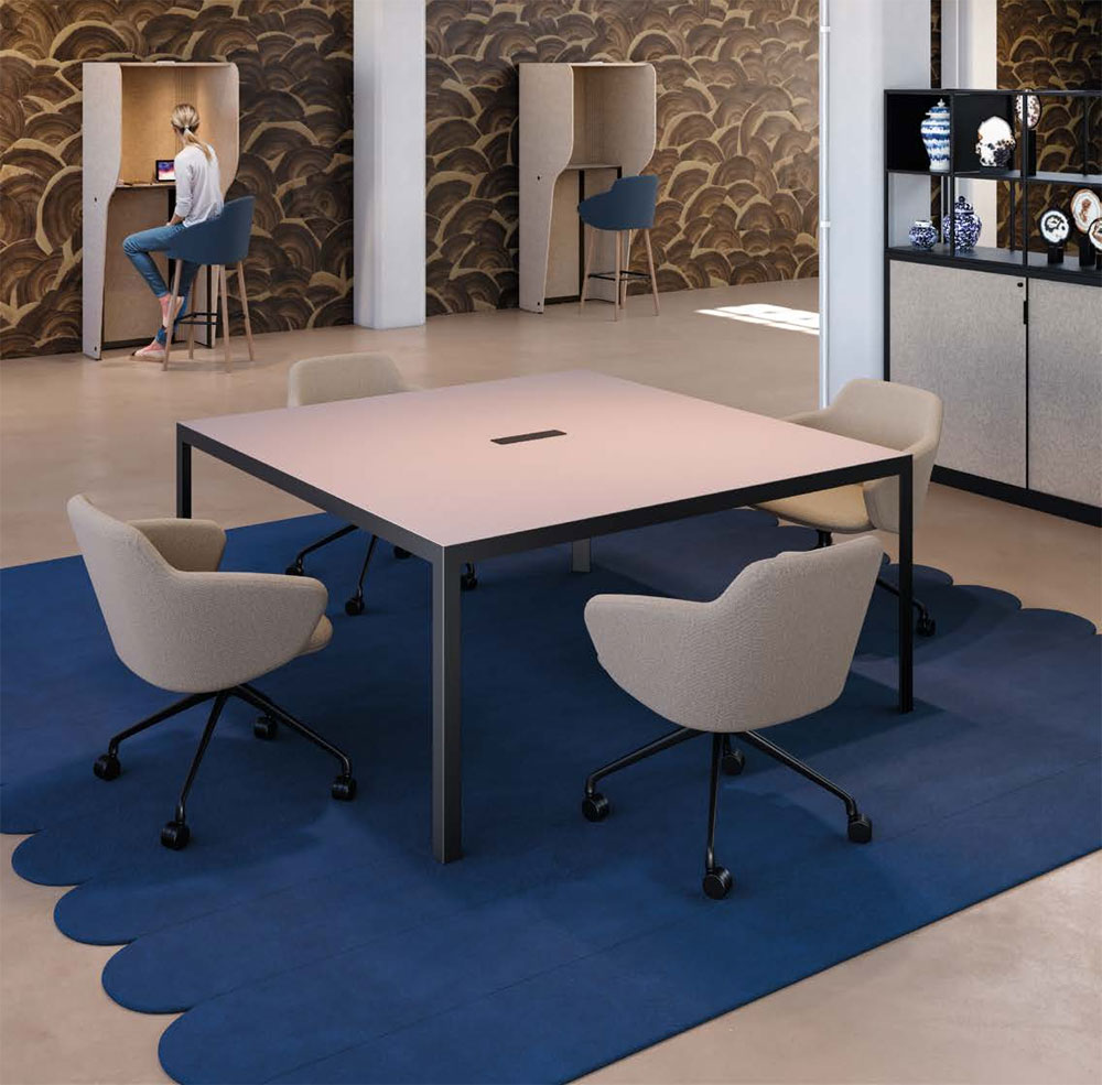 Table de réunion ISOCEL avec boitier prises