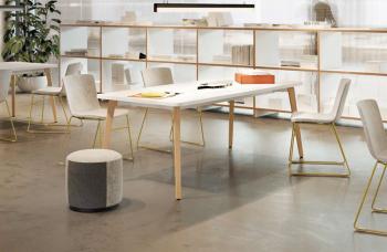 Table de Réunion TIMBER pieds bois angles arrondis