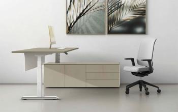 Bureau Réglable en Hauteur BIT avec crédence