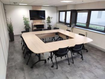 Table Carrée EUREKA avec Plateaux Rabattables et VdF