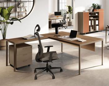 Bureau SIGMA avec Retour et voile de fond